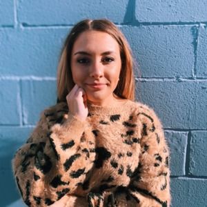 Meet your Posher, Fallon